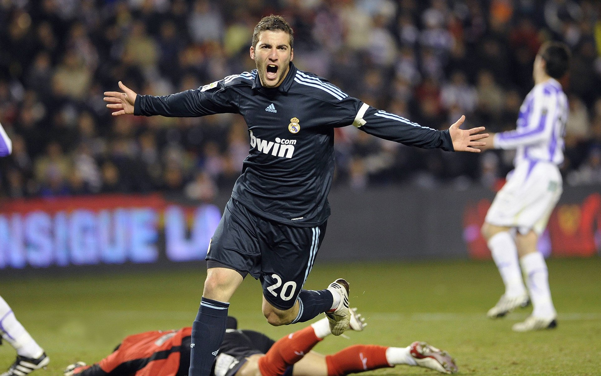 唐田赛后重点谈瓦科：疑似告别，转会由常态，送出深情祝福