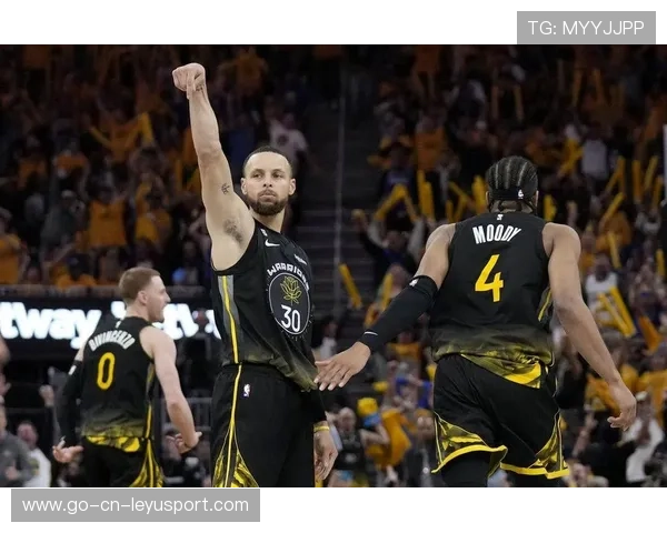 勇士攻守切换流畅自然