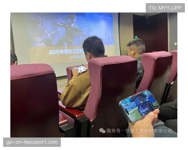 转播技术让电竞比现场好看，电子竞技转播团队人员配置
